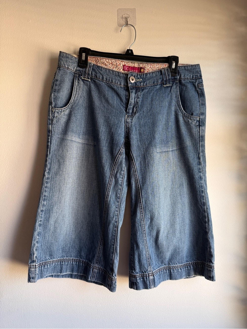 Vintage SO 100% Cotton Denim Gaucho Capris Knee Length Size 13 Wide Leg